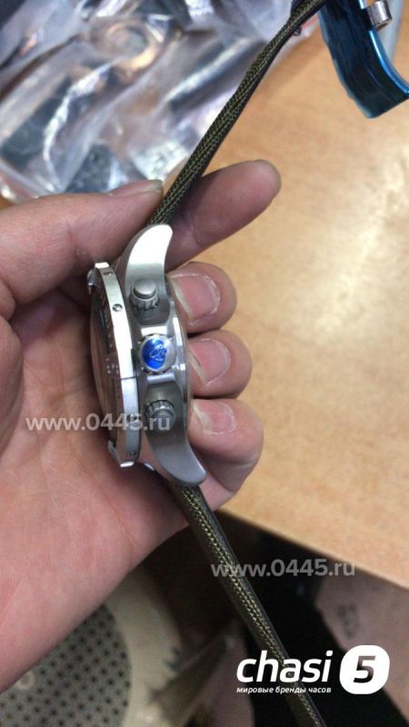 Часы Breitling Avenger (11692) Часы Breitling Avenger (11692)