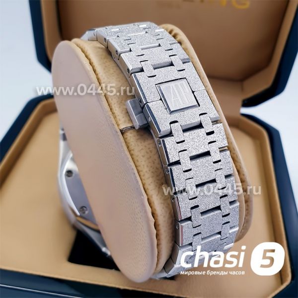 Часы Audemars Piguet Royal Oak Chronograph (16574) Часы Audemars Piguet Royal Oak Chronograph (16574)